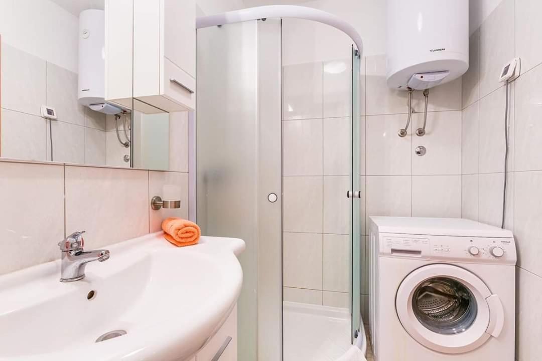 Apartman Nada *** Medulin Exteriör bild