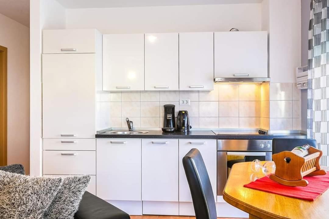 Apartman Nada *** Medulin Exteriör bild